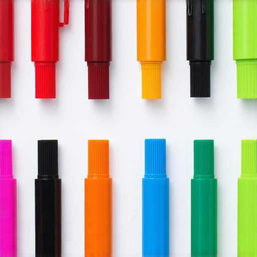 油性筆創意用途展示，展現多樣技巧，如設計藝術作品、製作DIY手工藝、標記工具和書寫註解，讓你驚豔於油性筆的多功能性，適合各種實用場景。